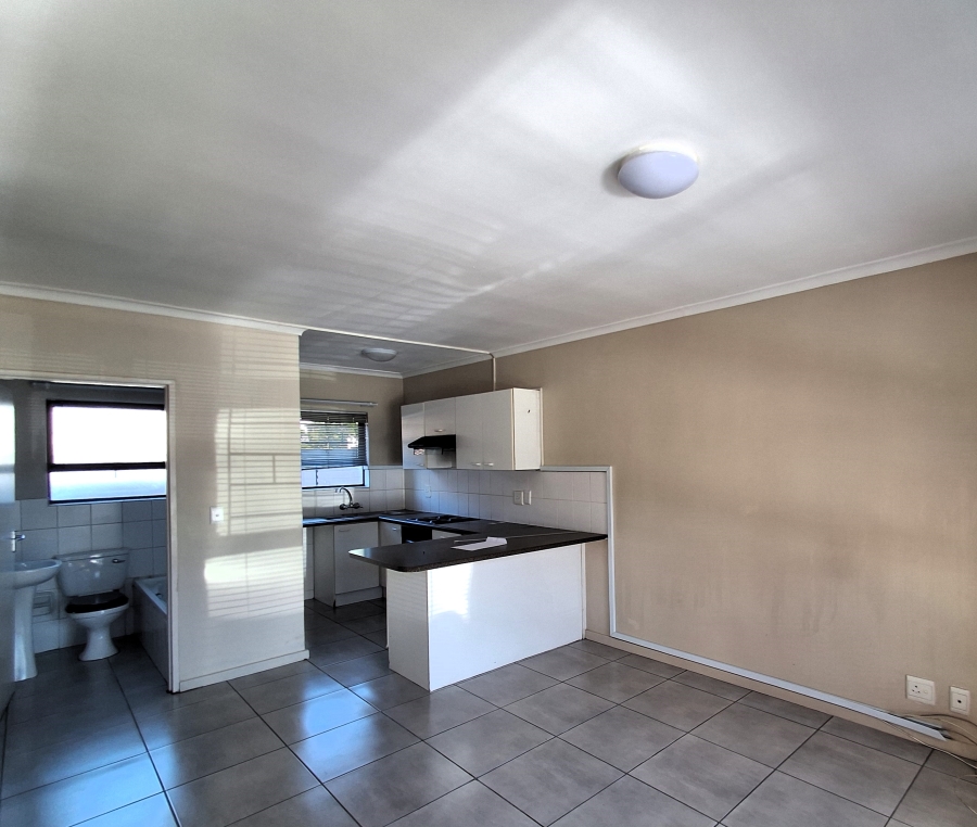 To Let 2 Bedroom Property for Rent in Ferndale Western Cape